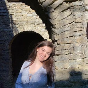 Meet your Posher, Leah